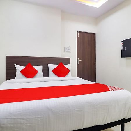 Hotel O Red Stone Hotels Hyderabad Exterior foto