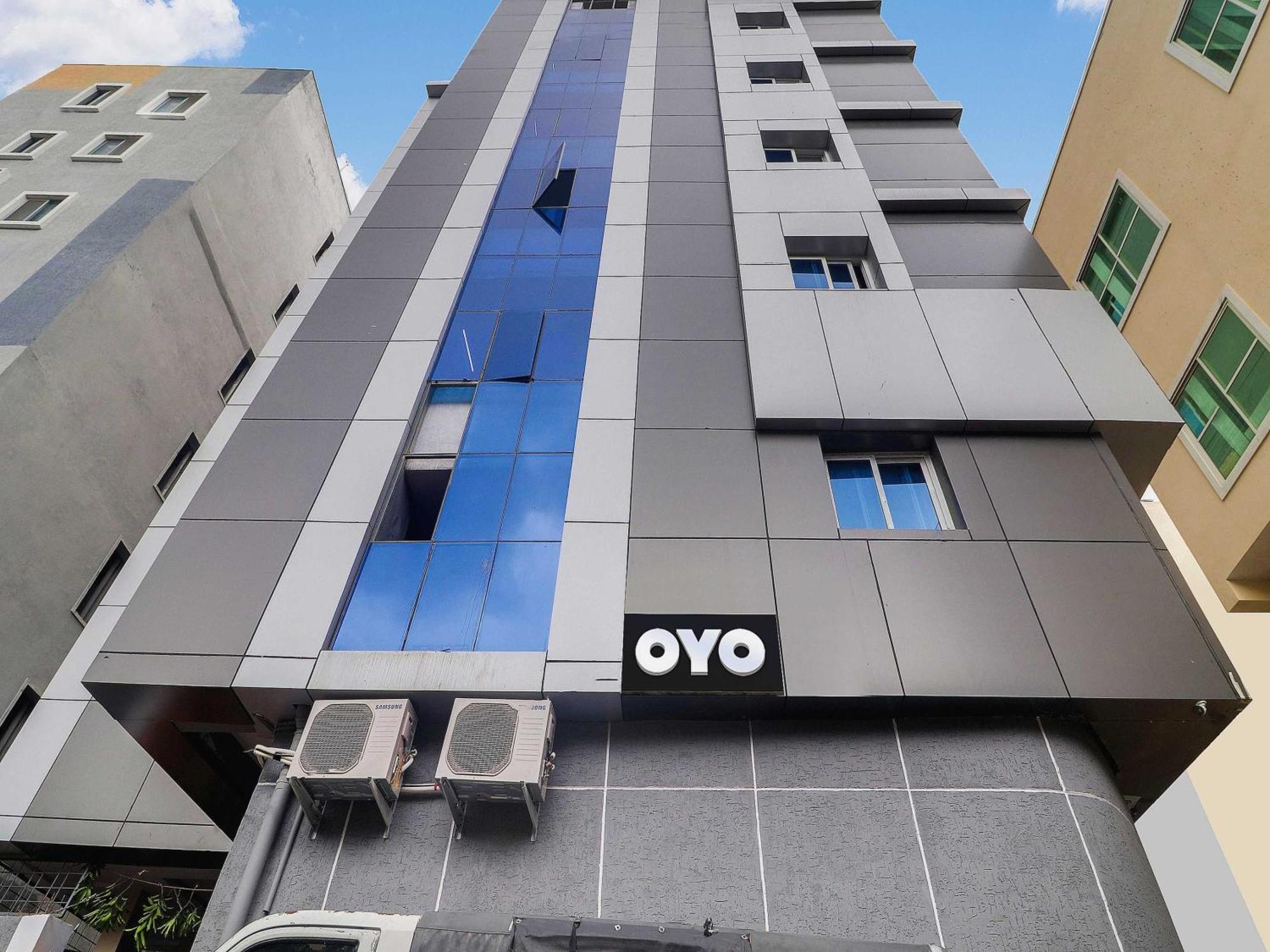Hotel O Red Stone Hotels Hyderabad Exterior foto